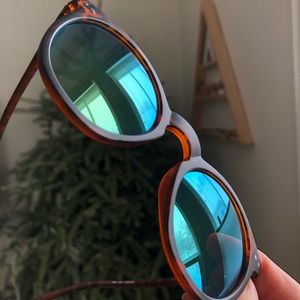 Vintage style round tortoise sunglasses mirrored